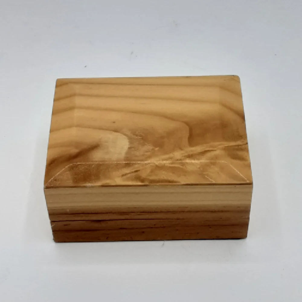 Geoffrey Beene Vintage Oval Silver Tone Cufflinks In Wooden Box.